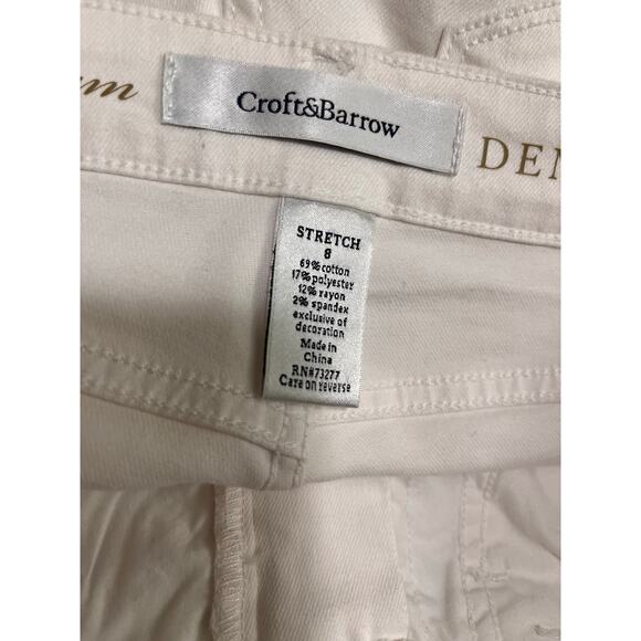 Croft and Barrow Womens White Blue Floral Embroidered Premium Demin Size 8 - Picture 6 of 6